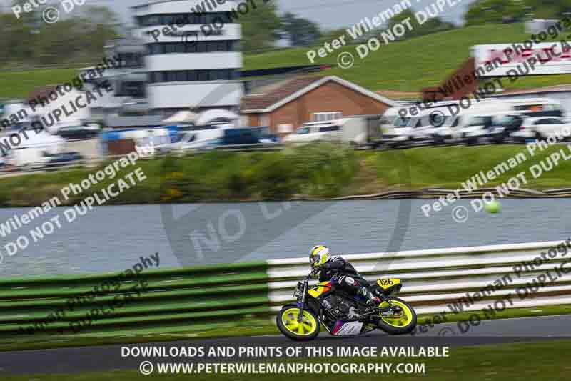 enduro digital images;event digital images;eventdigitalimages;mallory park;mallory park photographs;mallory park trackday;mallory park trackday photographs;no limits trackdays;peter wileman photography;racing digital images;trackday digital images;trackday photos